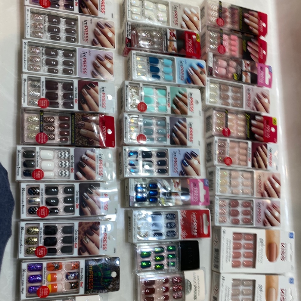 30 Sets Kiss & Dashing Diva Nails